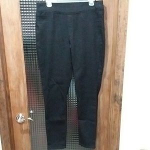 Black pull on leggings